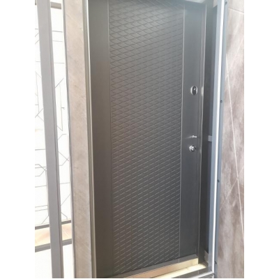 Вхідні двері в квартиру Комфорт 960х2050 права